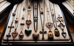 What Are the Symbolic Meanings of Necklace: Affection!
